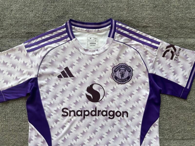 25-26 Manchester United away jersey - Image 2