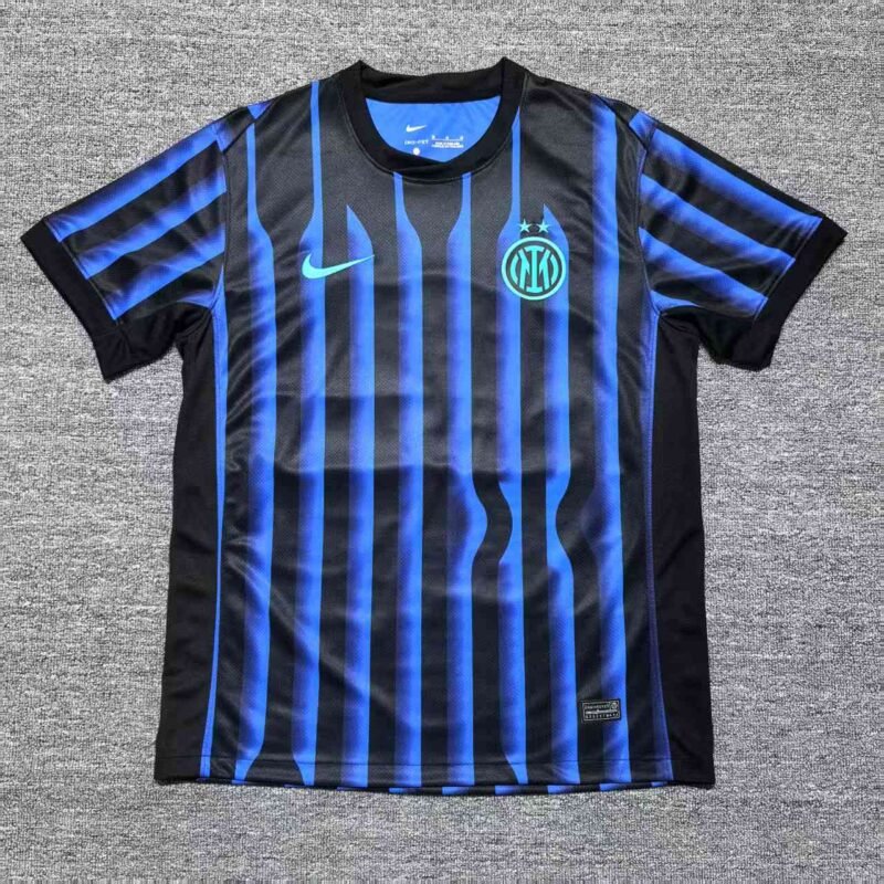 25 26 Inter Milan home jersey