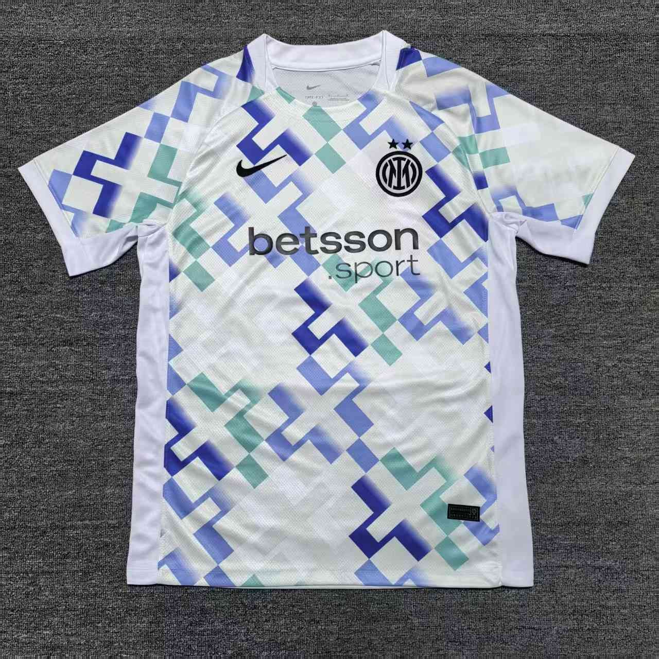 25 26 Inter Milan away jersey