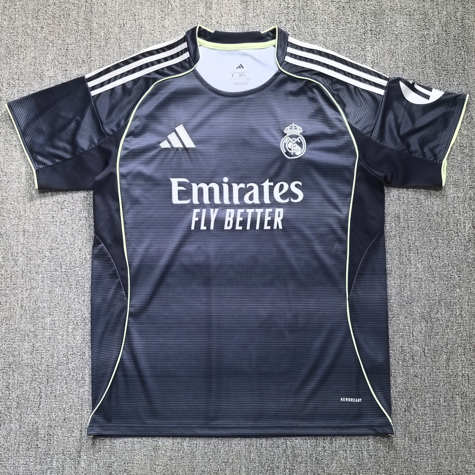 25 26 Real Madrid away jersey