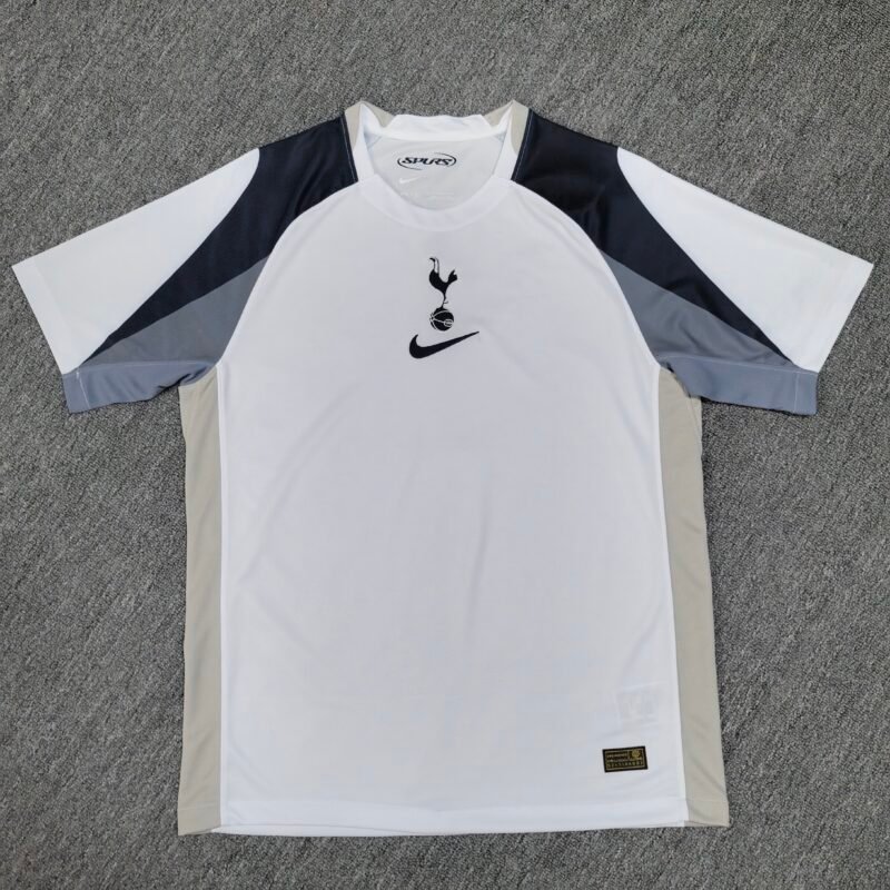25 26 Tottenham Hotspur home jersey