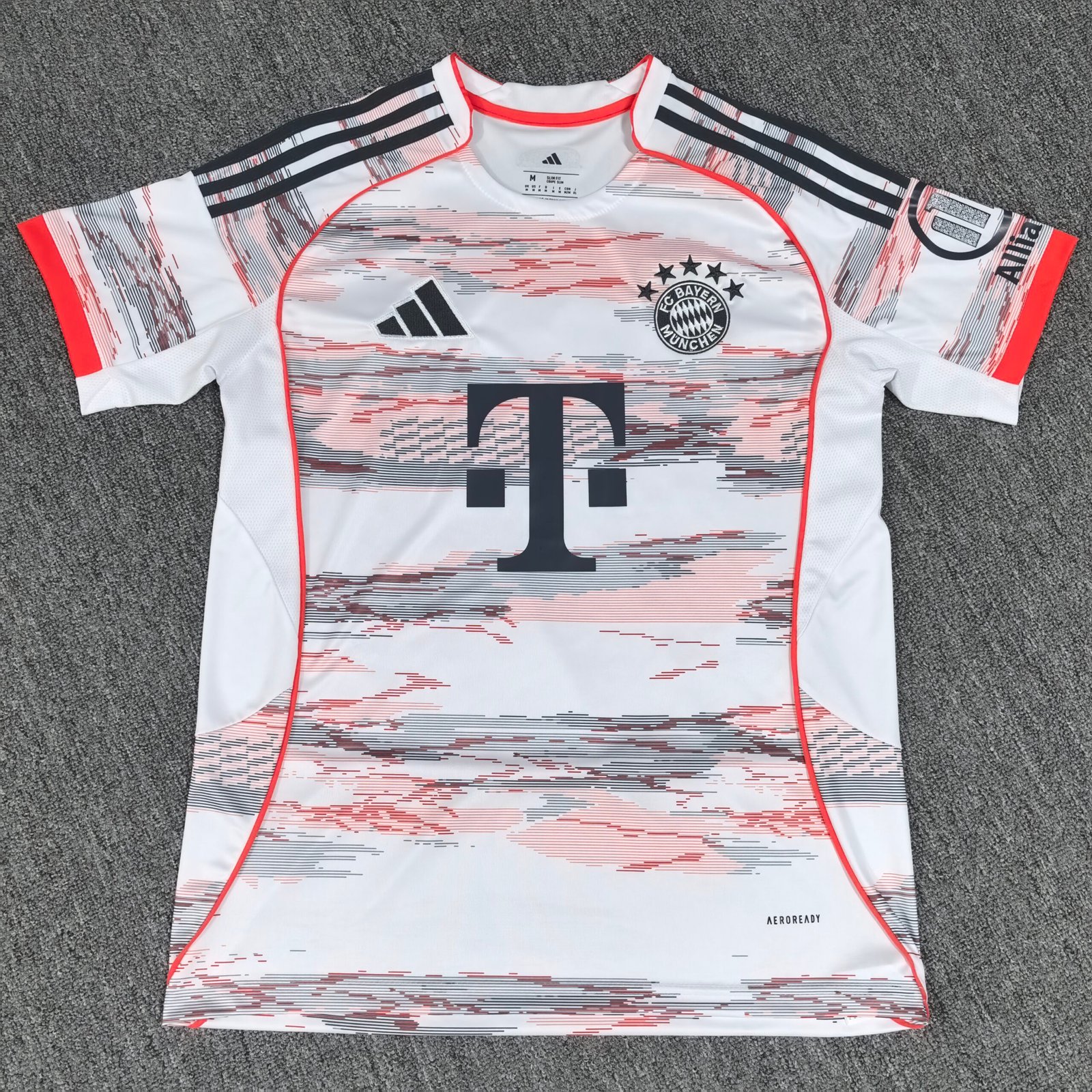 25 26 Bayern away jerseys